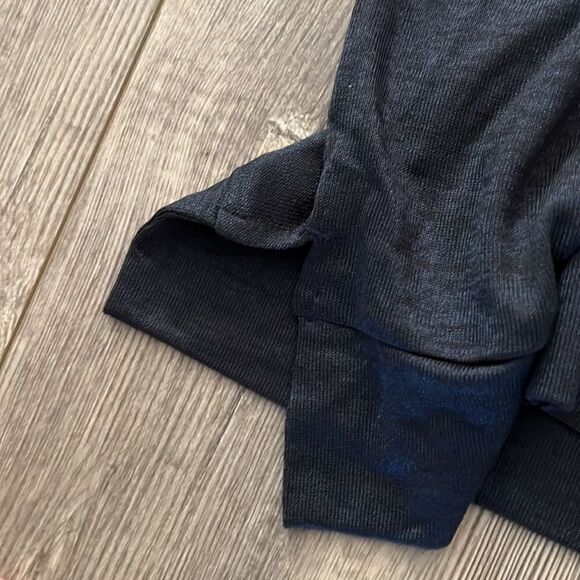 Kirkland Signature Ladies Long Sleeve V-Neck - Picture 6 of 8